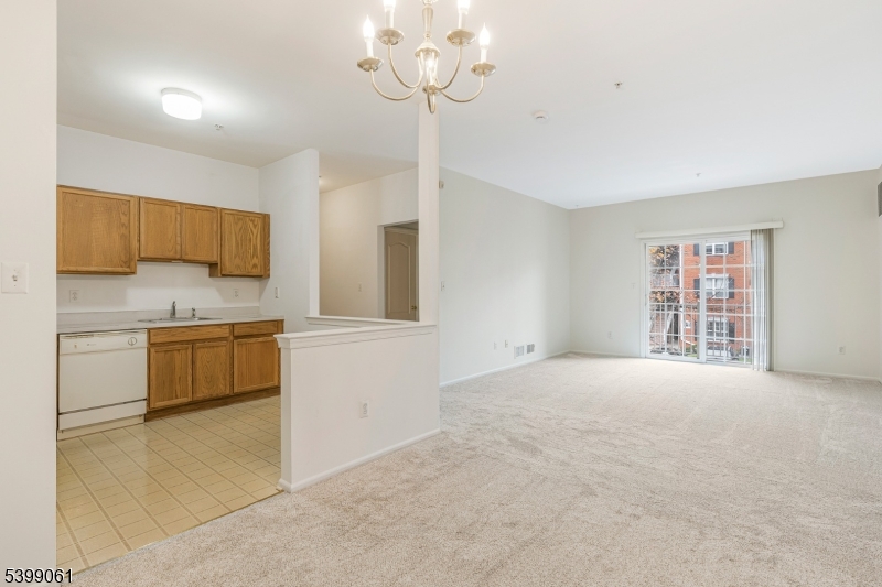 TRADITIONS - Residential