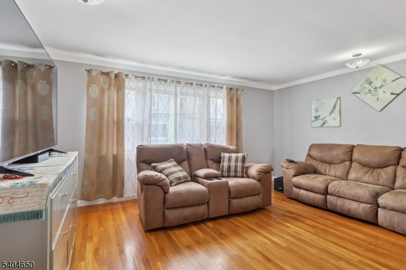 res - Residential Income