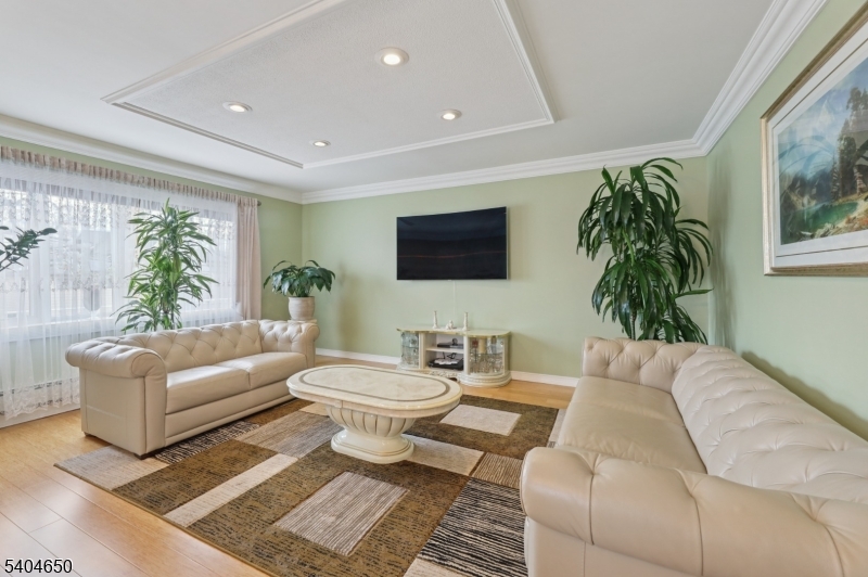 res - Residential Income