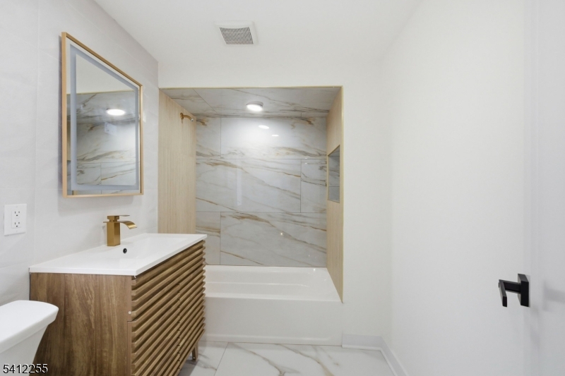 Home Gdns - Residential