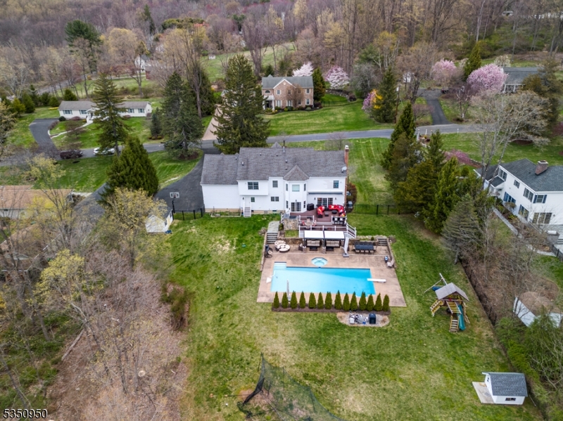 3 Dogwood Dr