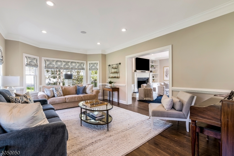 3 Dogwood Dr