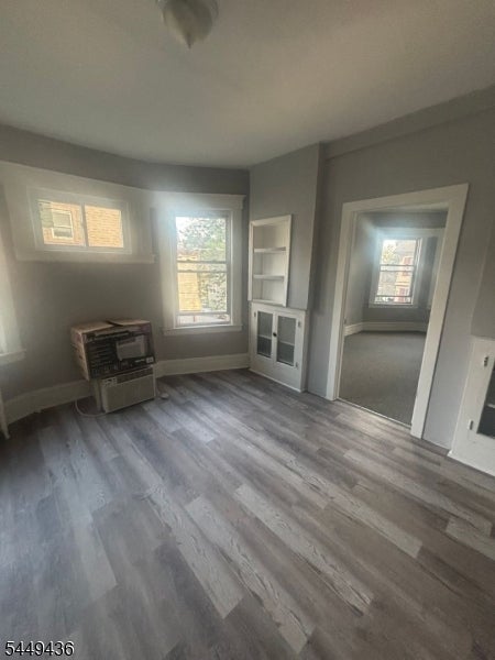 29 Irving St - Photo 4