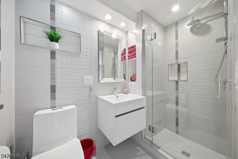 Indian Lake - Residential