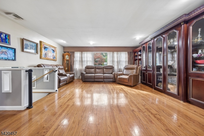 PLEASANTDALE - Residential