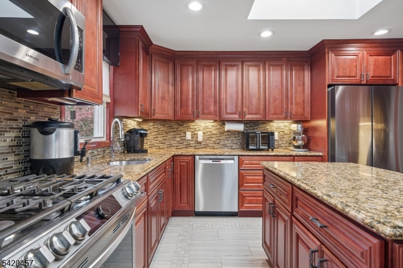 PLEASANTDALE - Residential