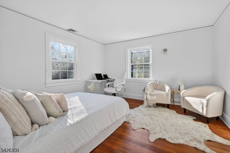 Knollwood - Residential