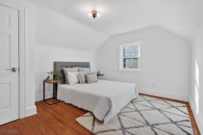 Knollwood - Residential