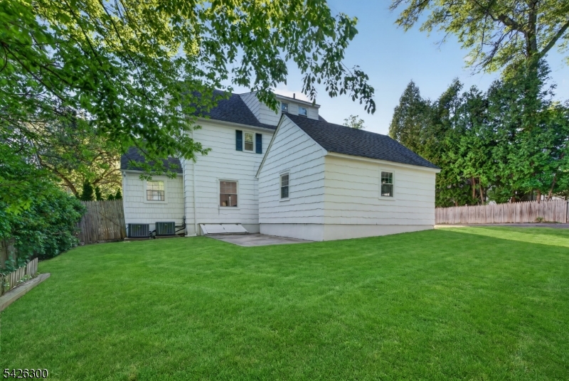 Knollwood - Residential