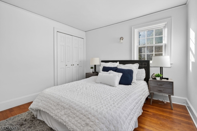 Knollwood - Residential