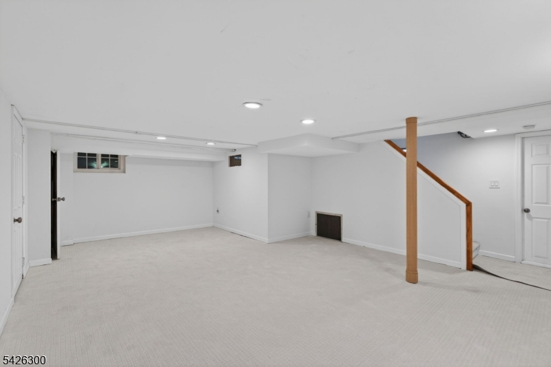 Knollwood - Residential