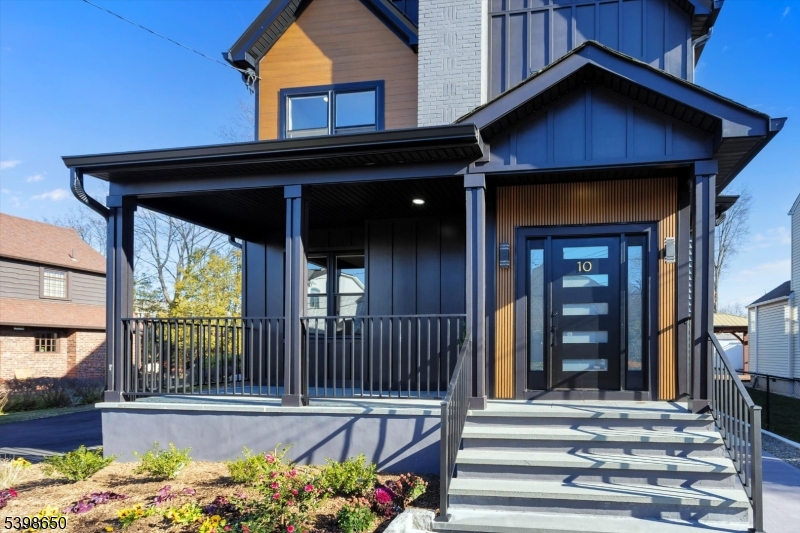 Middle Village - Residential