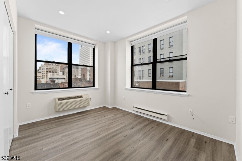 Downtown Newark - Residential