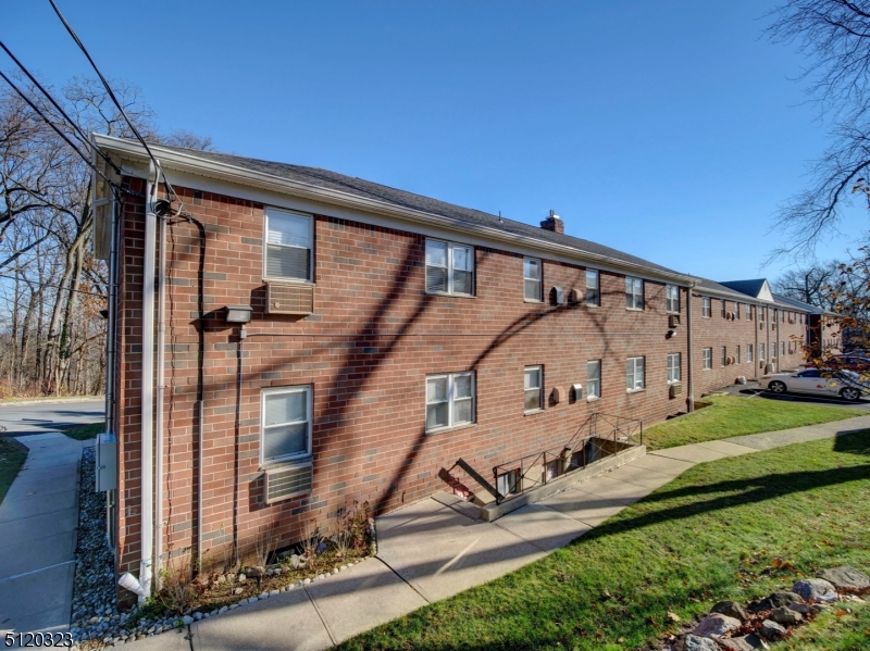 Mountain Club - Residential Lease