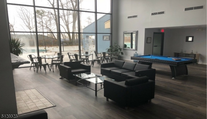 Mountain Club - Residential Lease