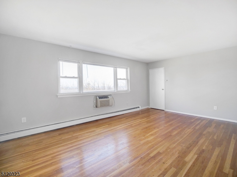 Mountain Club - Residential Lease