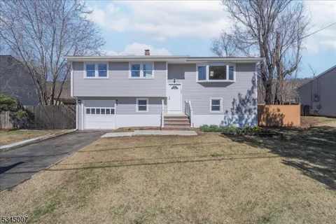162 Barbara Pl, Middlesex Boro, NJ 08846 - MLS#: 3951565