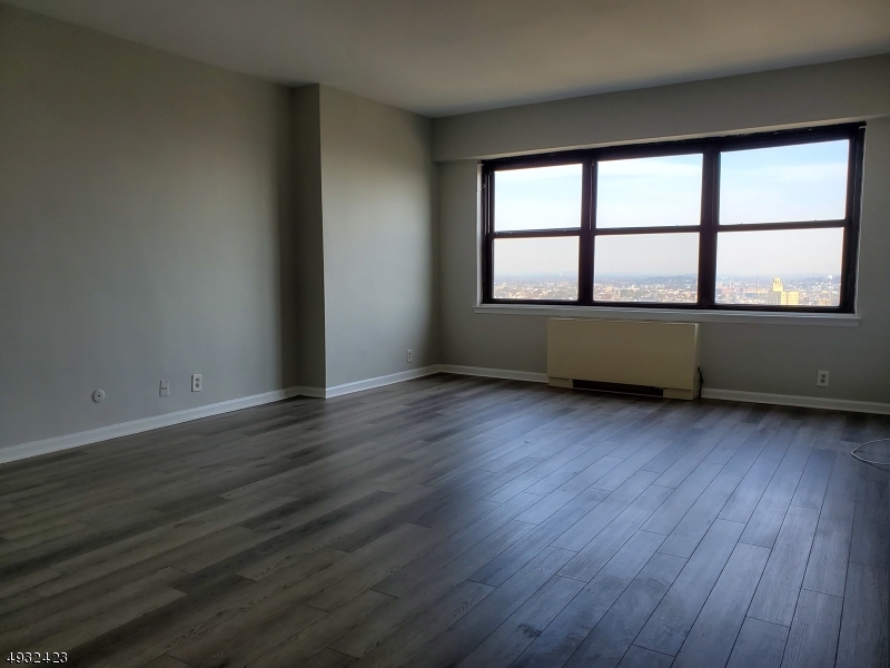 Carlton Towers - Residential