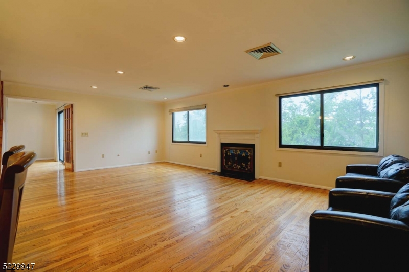 Photo 11 of 38 of 67 Vacca Dr townhome