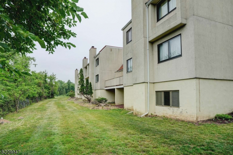 Photo 5 of 38 of 67 Vacca Dr townhome