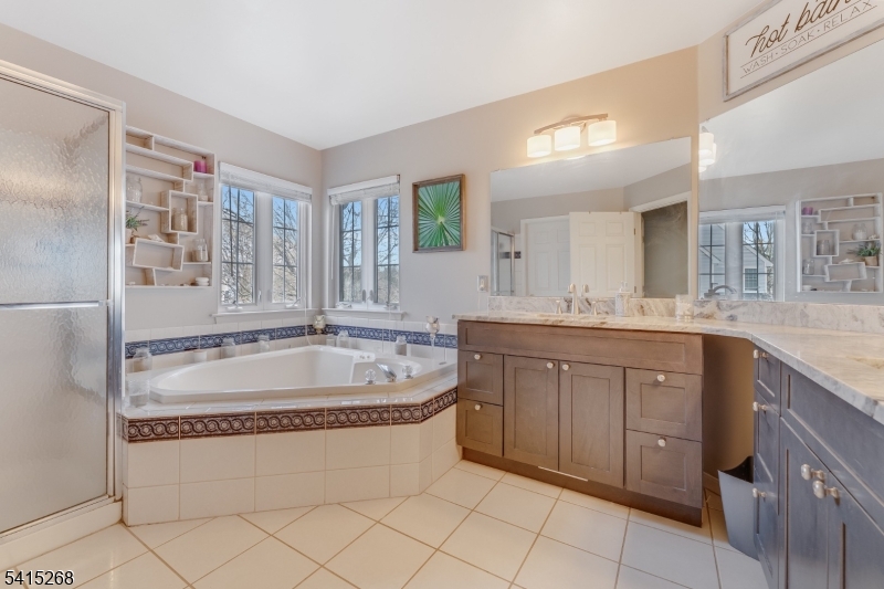 WYNDHAM FARM - Residential