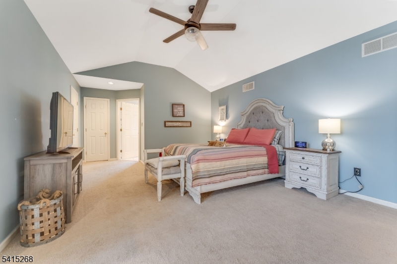 WYNDHAM FARM - Residential