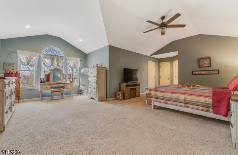 WYNDHAM FARM - Residential