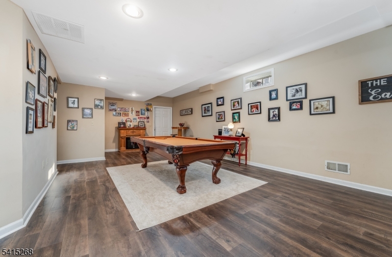 WYNDHAM FARM - Residential