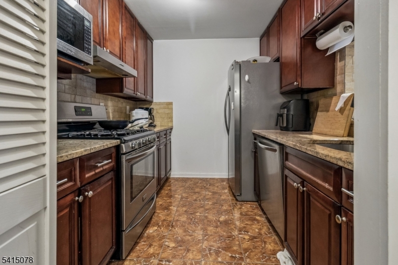 Stratford Place - Residential