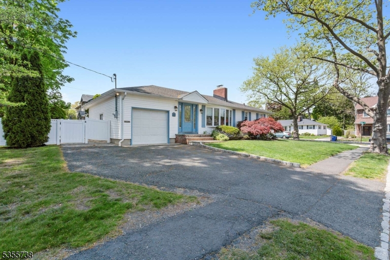 155 Pitt Rd