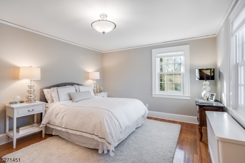 Knollwood - Residential