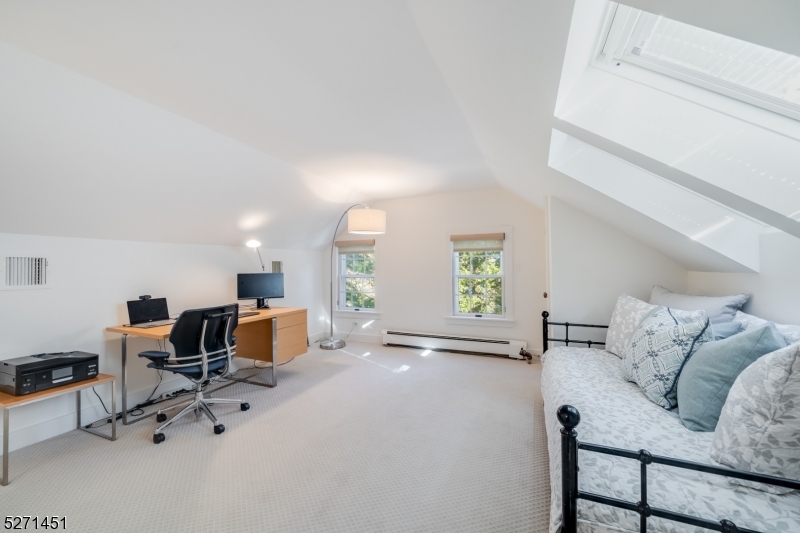 Knollwood - Residential