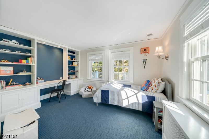 Knollwood - Residential