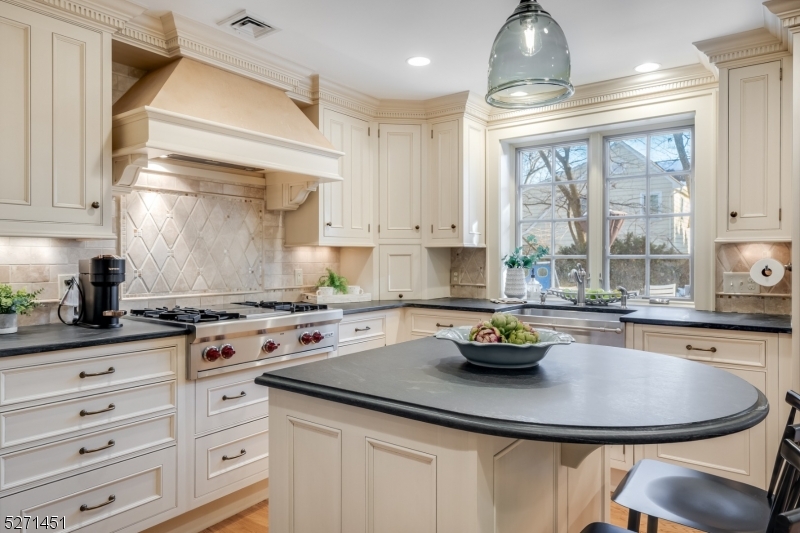 Knollwood - Residential