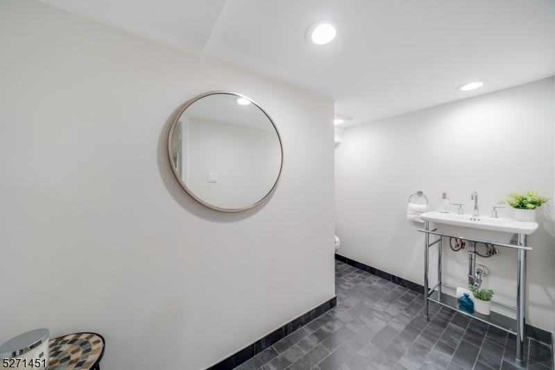 Knollwood - Residential