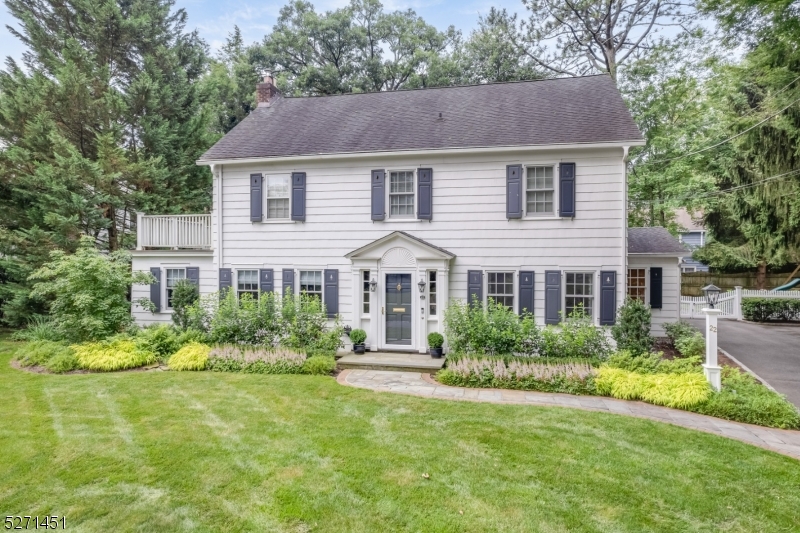 Knollwood - Residential