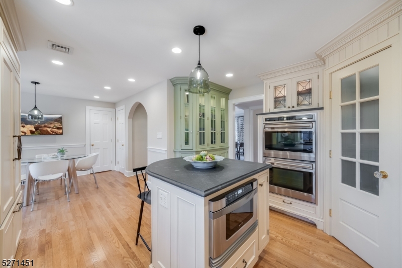 Knollwood - Residential