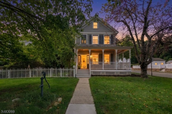 66 HILLSIDE AVE, MIDLAND PARK, NJ 07432 - Image d18ce51bddefc224dcbf5f4eaebab585/3200077117