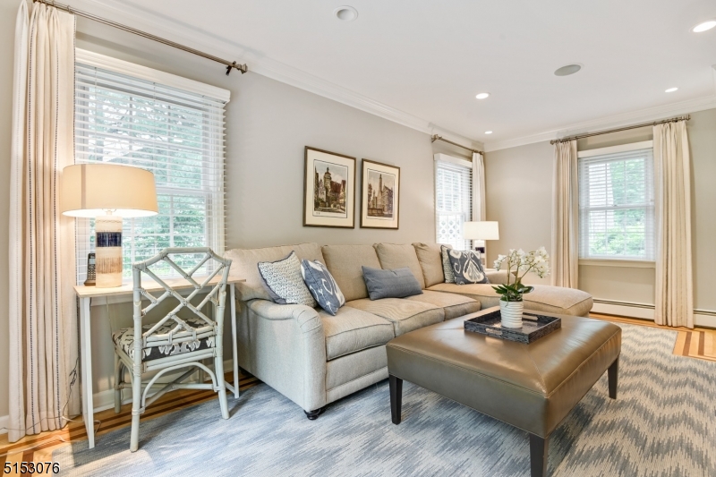 Upper Washington - Residential