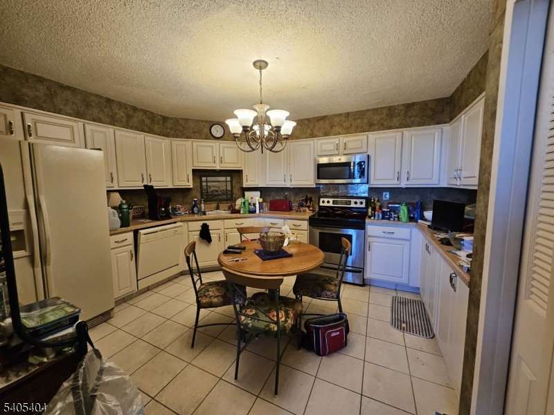 Harmon Cove Towers - Residential