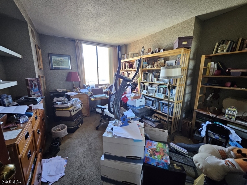 Harmon Cove Towers - Residential