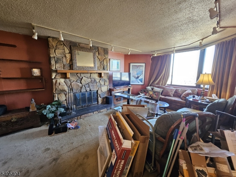 Harmon Cove Towers - Residential