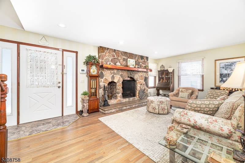 LAKE MOHAWK - Residential