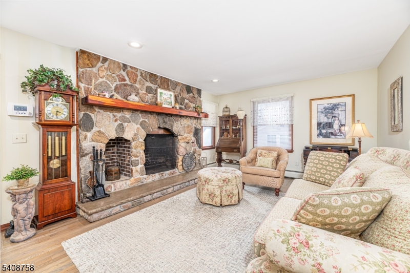 LAKE MOHAWK - Residential