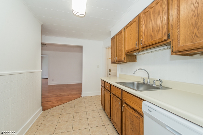 CLOSE TO TOWN - Residential Lease