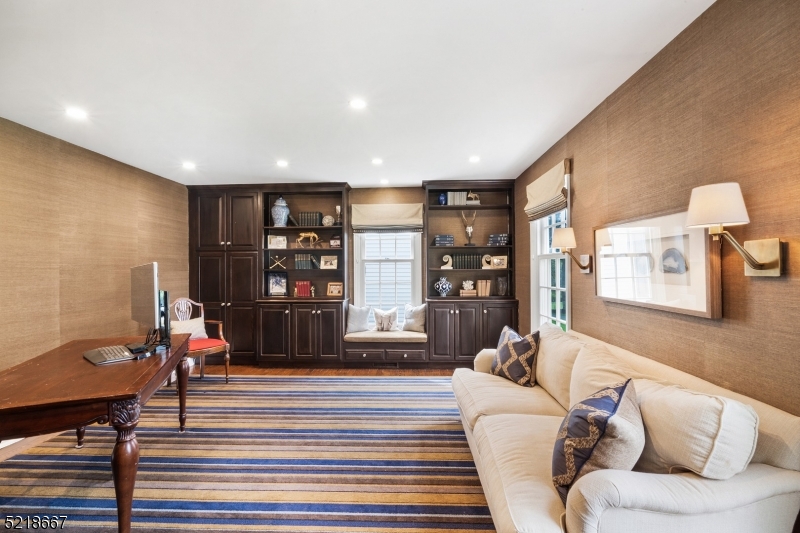 New Vernon - Residential