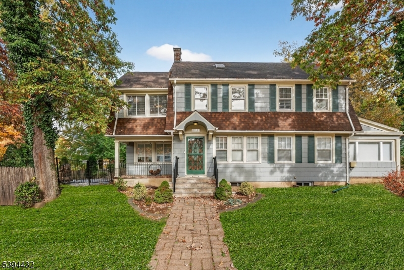 SLEEPY HOLLOW AREA - Residential