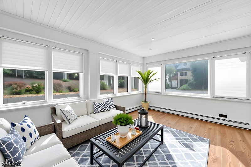 SLEEPY HOLLOW AREA - Residential