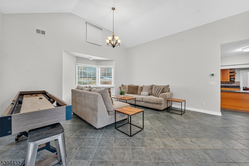 SLEEPY HOLLOW AREA - Residential