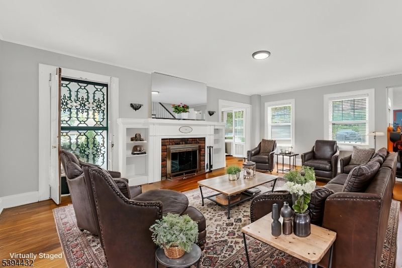 SLEEPY HOLLOW AREA - Residential